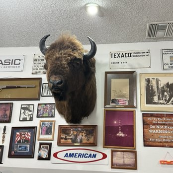 Pappy's Coffee Shop - Nostalgic and history on their walls - Breakfast & Brunch Near Me - Bakersfield, California Pappy's Coffee Shop - Nostalgic and history on their walls - Breakfast & Brunch Near Me - Bakersfield, California