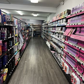Salon Centric - Wholesale Stores Near Me - Los Angeles, California