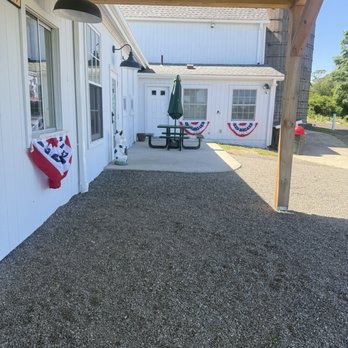 Mountain Dairy Creamery - Ice Cream & Frozen Yogurt Near Me - Mansfield, Connecticut