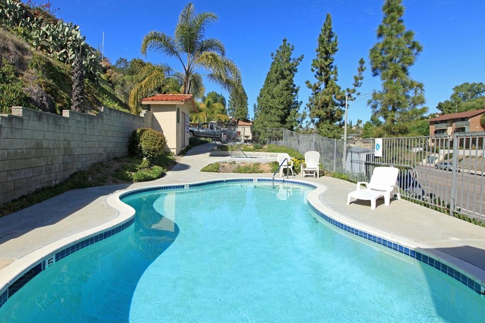 MESA VILLAGE APARTMENTS 5630 Jackson Dr, La Mesa, California