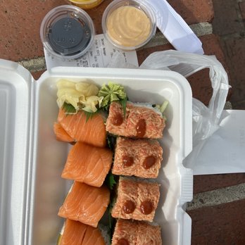 Show Sushi - Sushi Bars Near Me - San Dimas, California