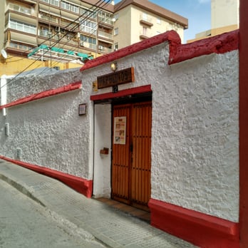 Papulinos - Restaurants Near Me - Malaga, Massachusetts