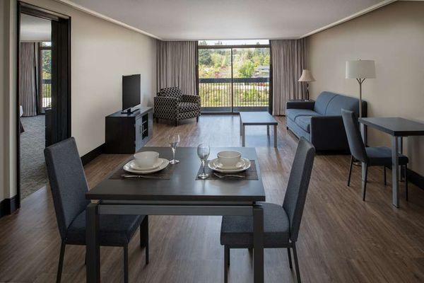 Hilton Bellevue by null