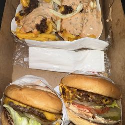 In-N-Out Burger - Cheeseburger meal combos