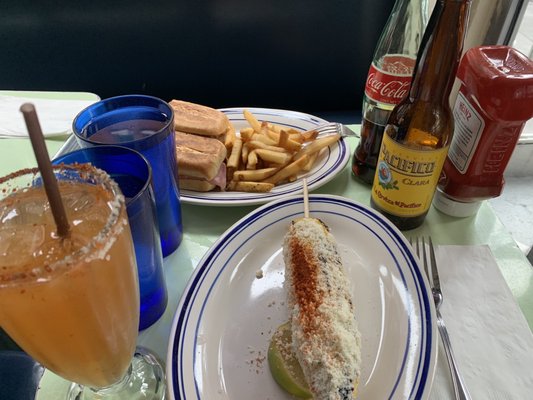 Milano's Bar by null