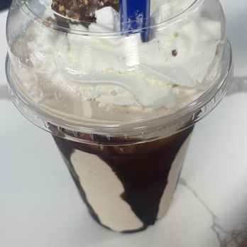 Chocolate House - Ferrero Rocher shake - Waffles Near Me - Totowa, New Jersey