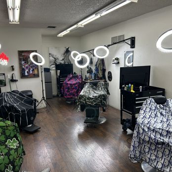 Fantasma Barber Studio - Barbers Near Me - Huntington Beach, California Fantasma Barber Studio - Barbers Near Me - Huntington Beach, California