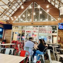 Hat Creek Burger Company