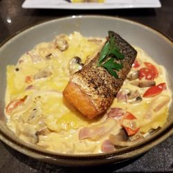 Monets Wine Bistro - Ravioli medley lobster sauce with salmon