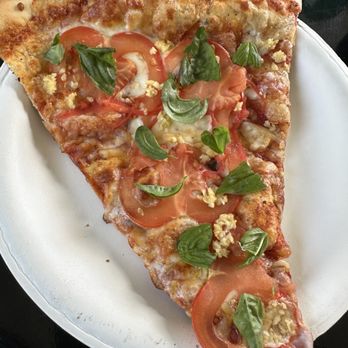 K.O. Pizza. - Tomato & Basil - Pizza Near Me - Hawi, Hawaii