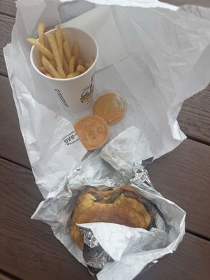 Flat Out Burger by null