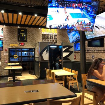 Buffalo Wild Wings - B-Dubs - Chicken Wings Near Me - Roswell, New Mexico