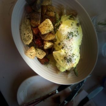 Sweet Maple - Crab egg Benedict - New American Near Me - Walnut Creek, California Sweet Maple - Crab egg Benedict - New American Near Me - Walnut Creek, California