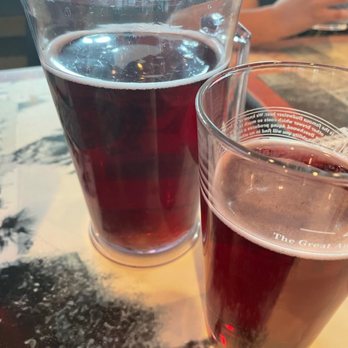 The Hudson Eatery & Bar - Pitcher of beer was only $12 - Beer Bar Near Me - Tempe, Arizona