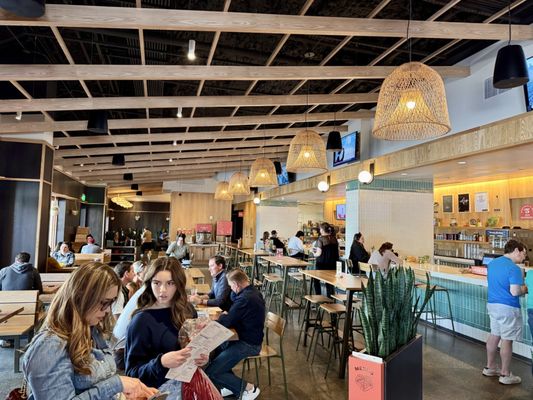 Loro Asian Smokehouse & Bar by null
