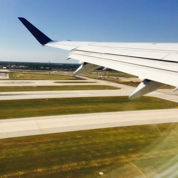 Delta Air Lines - Airlines Near Me - Chicago, Illinois