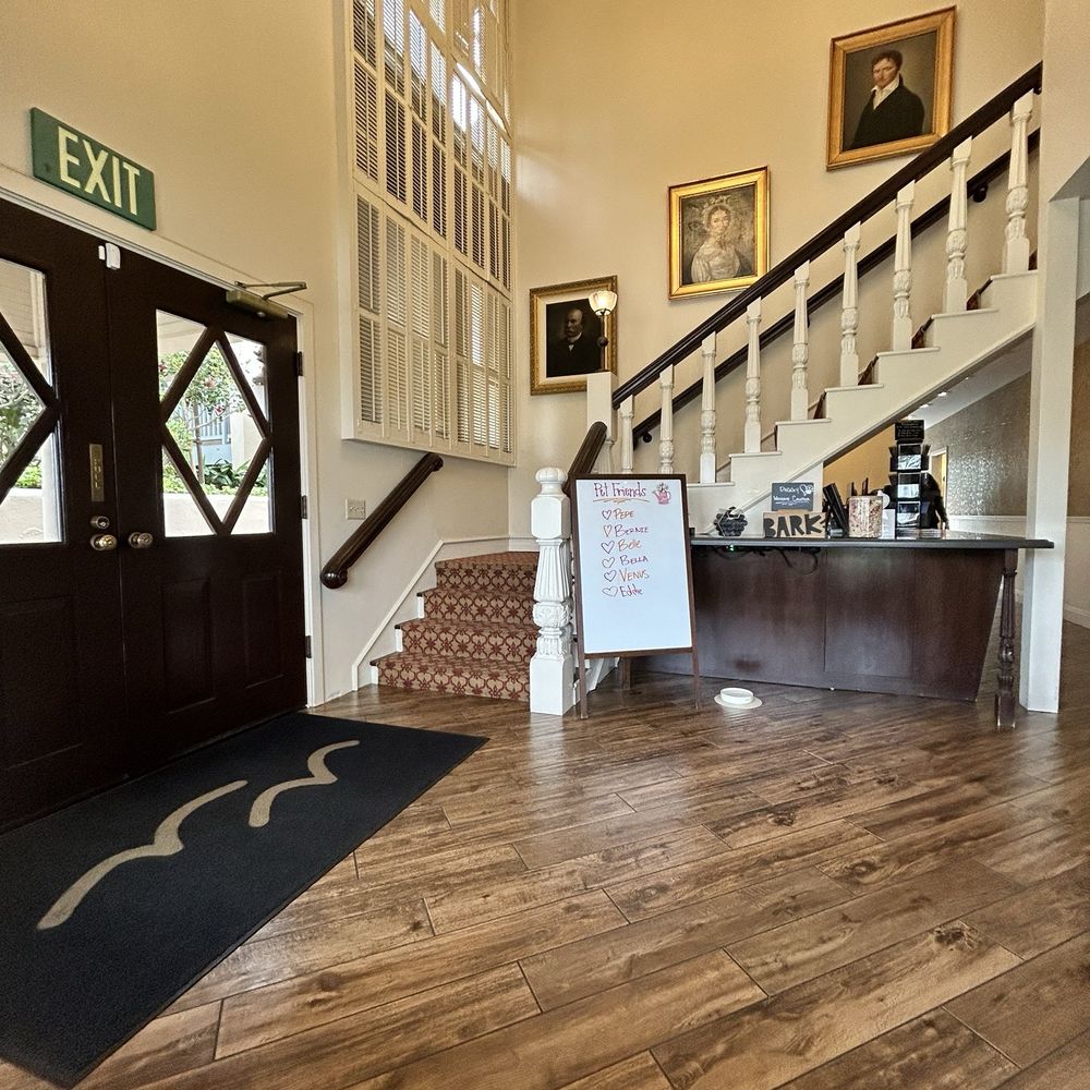 Victorian Inn - Hotels Near Me - Monterey, California Victorian Inn - Hotels Near Me - Monterey, California