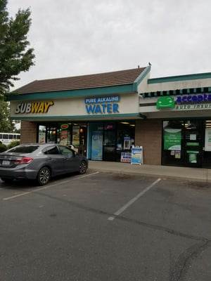 Pure Alkaline Water and Health by null