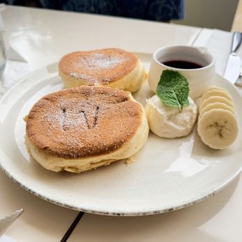 Westman Cafe - SOUFFLÉ PANCAKE - Cafes Near Me - Urban Honolulu, Hawaii Westman Cafe - SOUFFLÉ PANCAKE - Cafes Near Me - Urban Honolulu, Hawaii