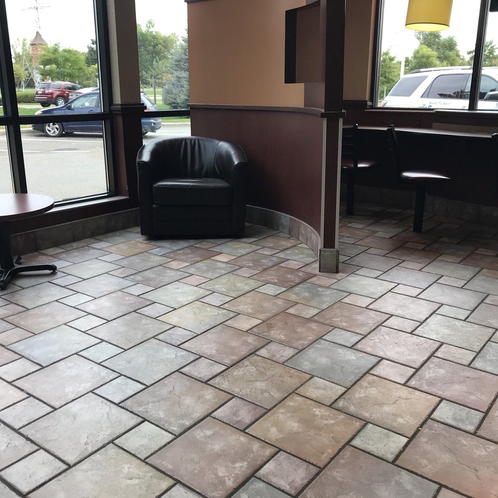 McDonald's - Clean - Fast Food Near Me - Clarkston, Michigan