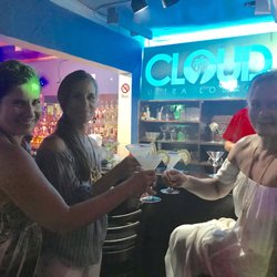 Cloud 9 Ultra Lounge