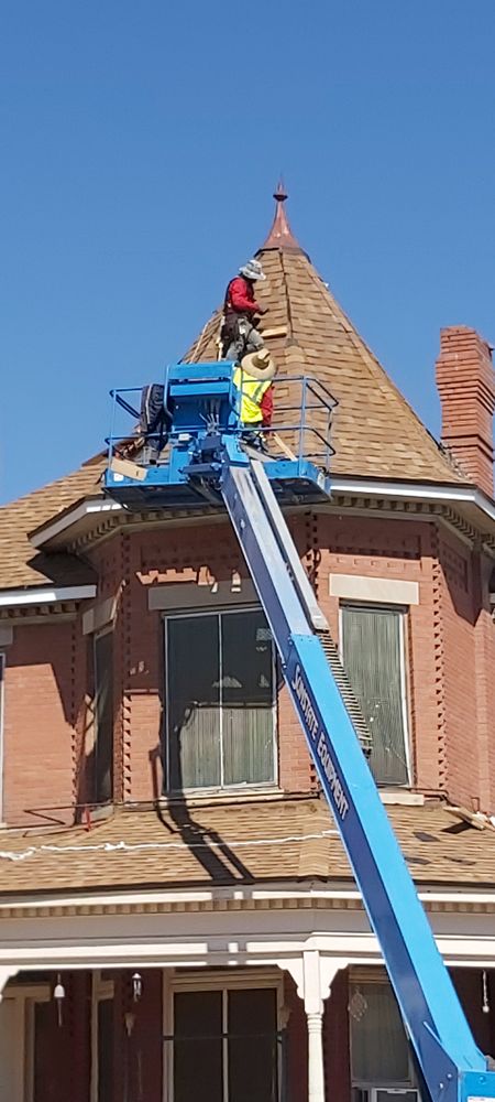 Slide of Roger Romero Roofing