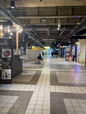 Ogilvie Transportation Center by null