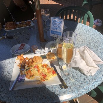 Mr. Henry's - Salmon scramble and champagne! - American Near Me - Washington, DC, District of Columbia