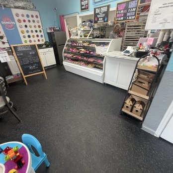 Nicola's Donut Shop - Donuts Near Me - Tampa, Florida Nicola's Donut Shop - Donuts Near Me - Tampa, Florida