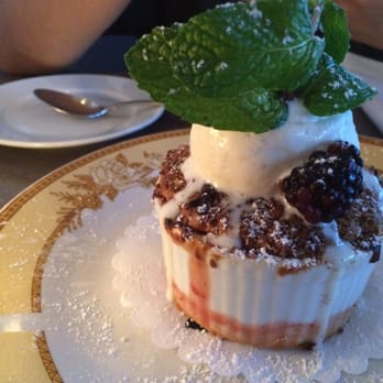 Moonshadows - Rhubarb strawberry crisp - Seafood Near Me - Malibu, California