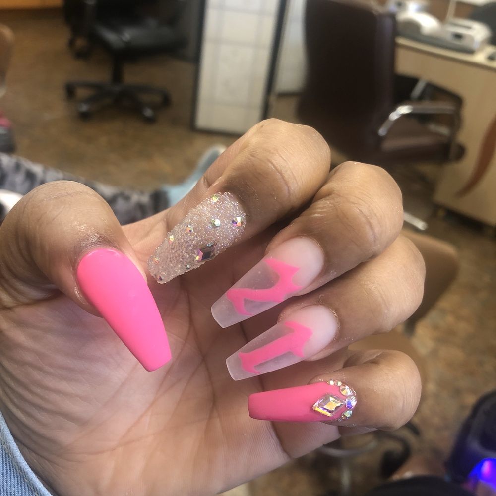 21st birthday nails
