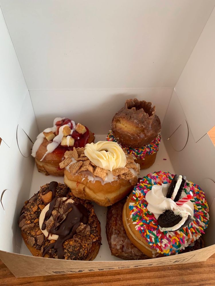 Five-O Donut Co Image