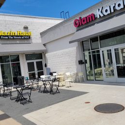 Entrance of Blazin Halal. Located on the side of 236 Little River turnpike