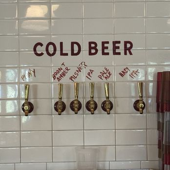 Jumbo's Win Win - Retro taps - Burgers Near Me - Philo, California