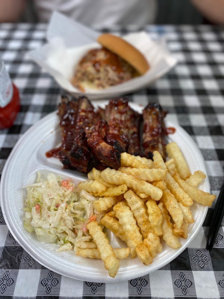 Gators BBQ Image