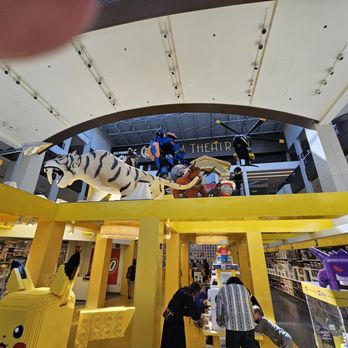 Lego - Toy Stores Near Me - Bloomington, Minnesota