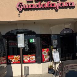 Tacos Guadalajara - Outside