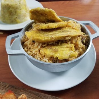 Mission Mofongo & Mas - Arroz con gondules. - Puerto Rican Near Me - Harrisburg, Pennsylvania
