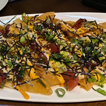 Yard House - Poke Nachos - New American Near Me - Austin, Texas