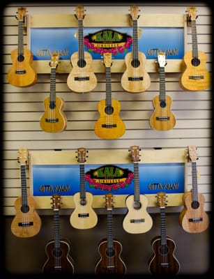 The Strum Shop by null