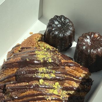 Sucre Table - Bakeries Near Me - Tampa, Florida