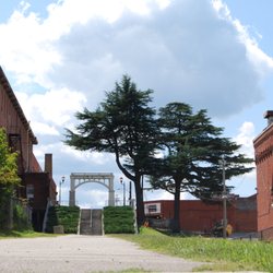 Riverwalk Trail - An entrance to the riverwalk