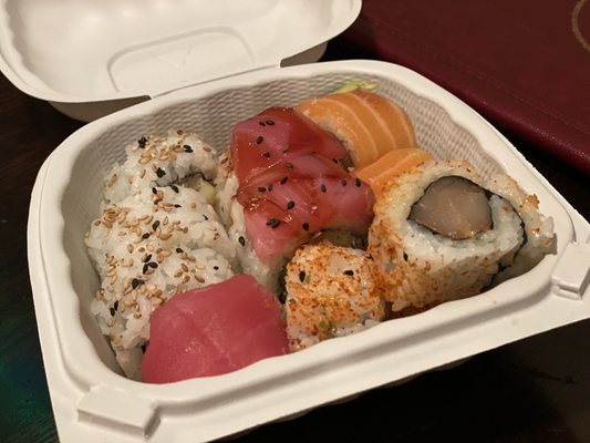 Pacific Sushi & Grill by null