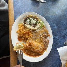 Chicken enchiladas with red sauce Chicken enchiladas with red sauce