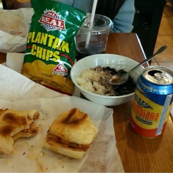 Cafecito - Pollo Chipotle sandwhiches c; - Coffee & Tea Near Me - Chicago, Illinois
