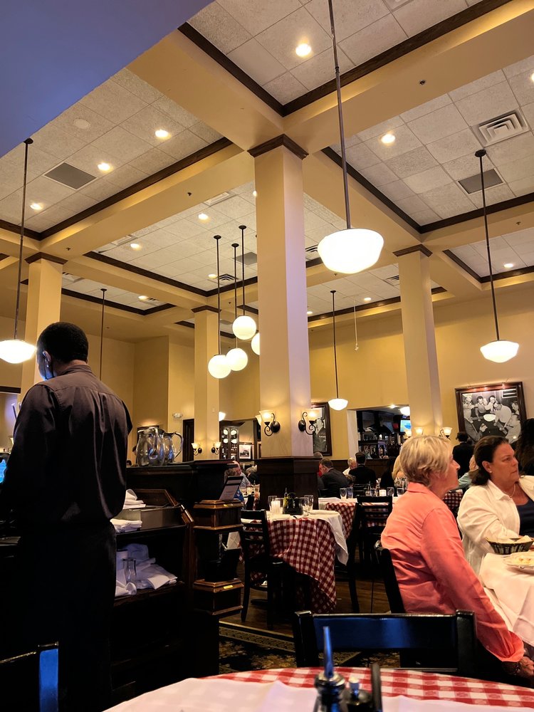 Maggiano's Little Italy