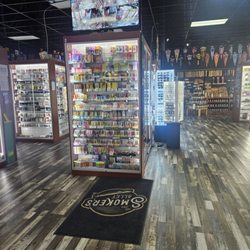 Smokers Alley