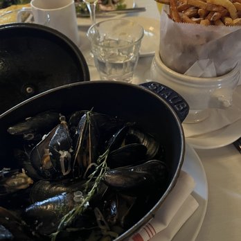 Vin Rouge - Moules Frites - French Near Me - Durham, North Carolina Vin Rouge - Moules Frites - French Near Me - Durham, North Carolina
