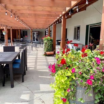 Glacier Sun Winery & Tasting Room - Great outdoor patio - Wineries Near Me - Kalispell, Montana
