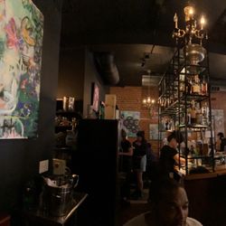 Satchel's on 6th
